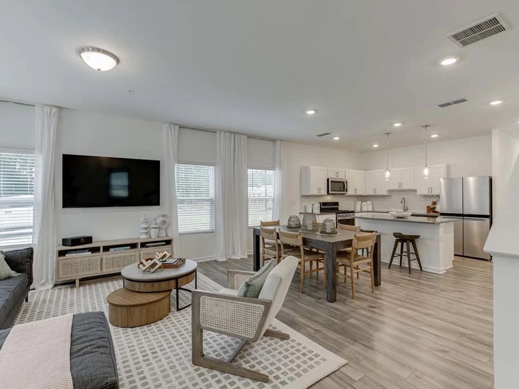 Park Vue - Cedar Interior Image 5