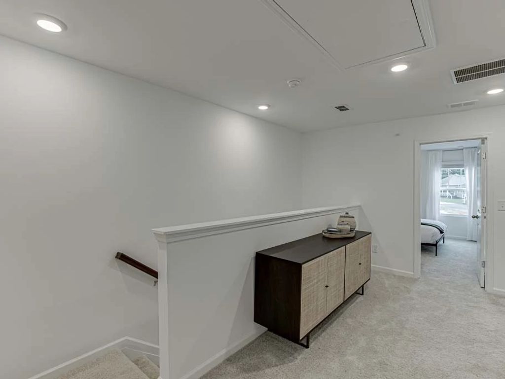 Park Vue - Cedar Interior Image 15