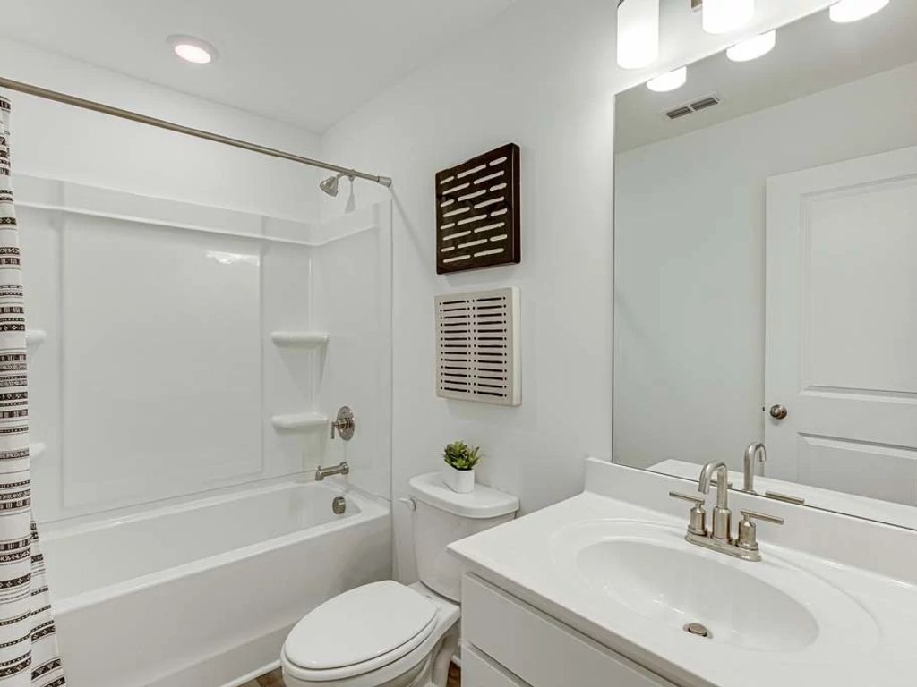 Park Vue - Cedar Interior Image 22