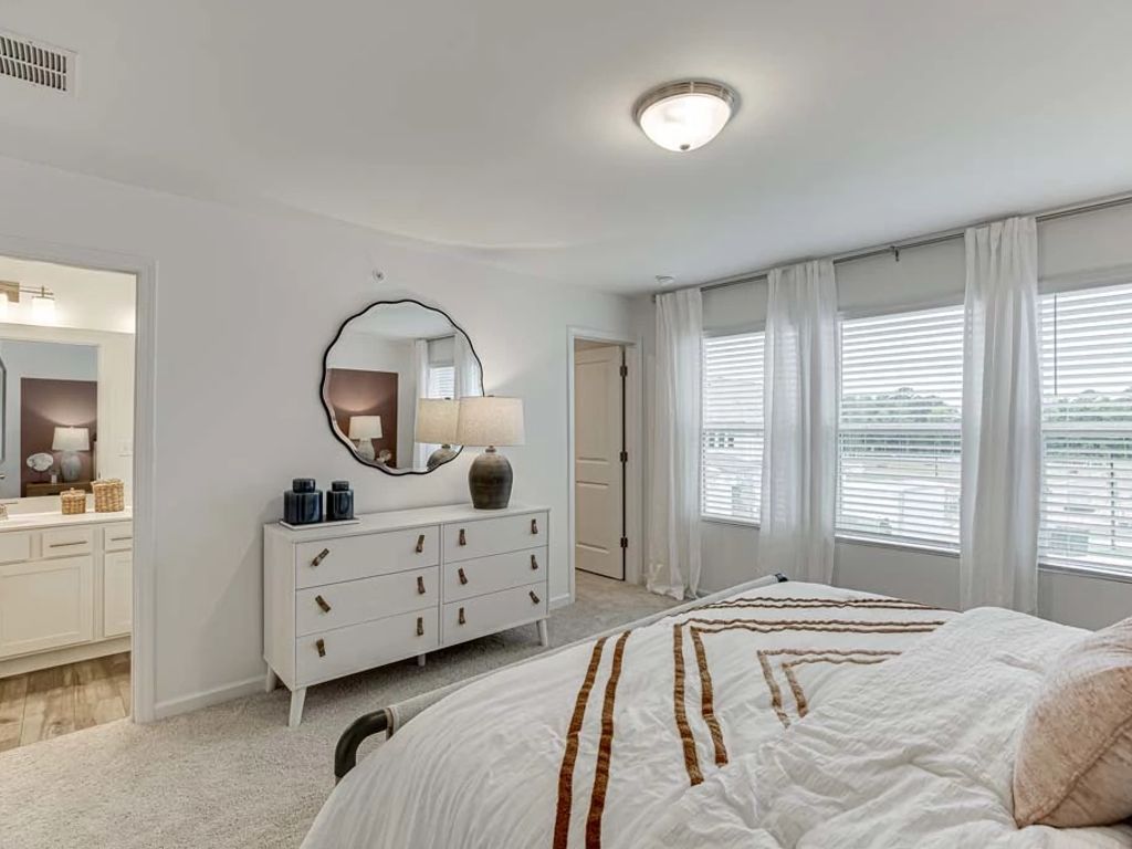Park Vue - Cedar Interior Image 26