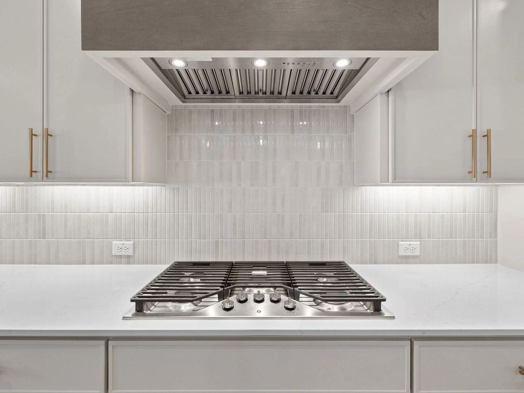Provence - Ashlyn Interior Image 17