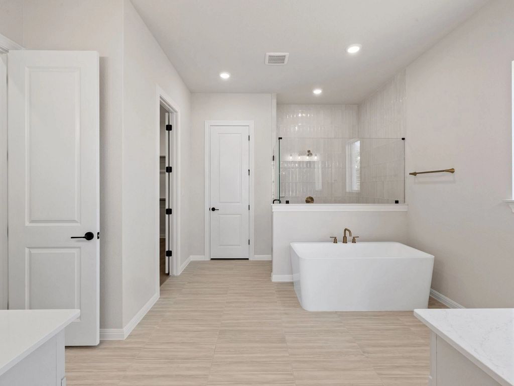 Provence - Ashlyn Interior Image 26