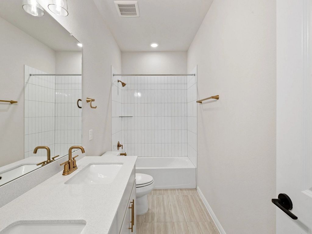 Provence - Ashlyn Interior Image 34