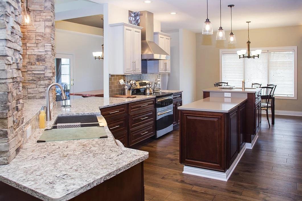 casa en Avalon Construction, LLC. por Avalon Construction, LLC.