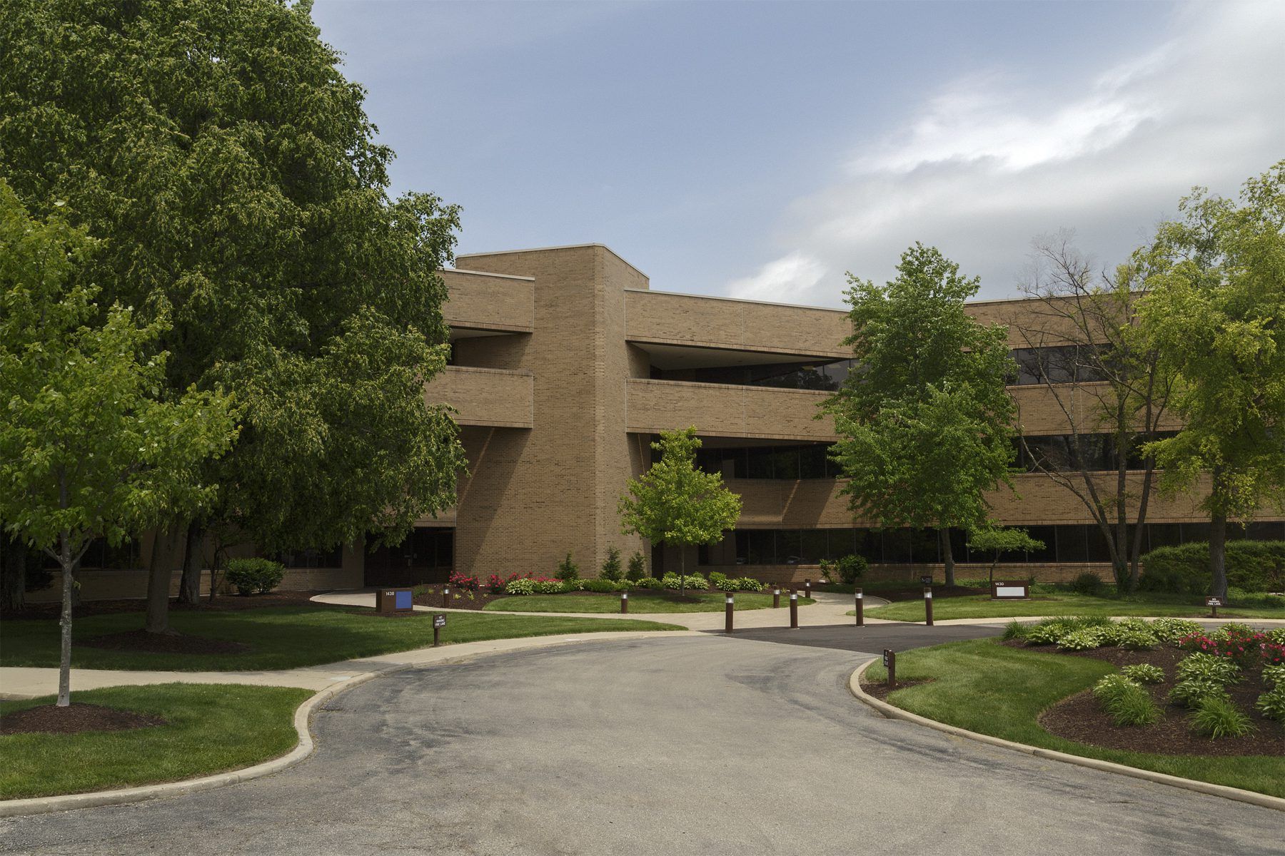 casa en Apple Valley Office Centerdayton, Ohio Shopoff Realty Invest por Shopoff Realty Investments