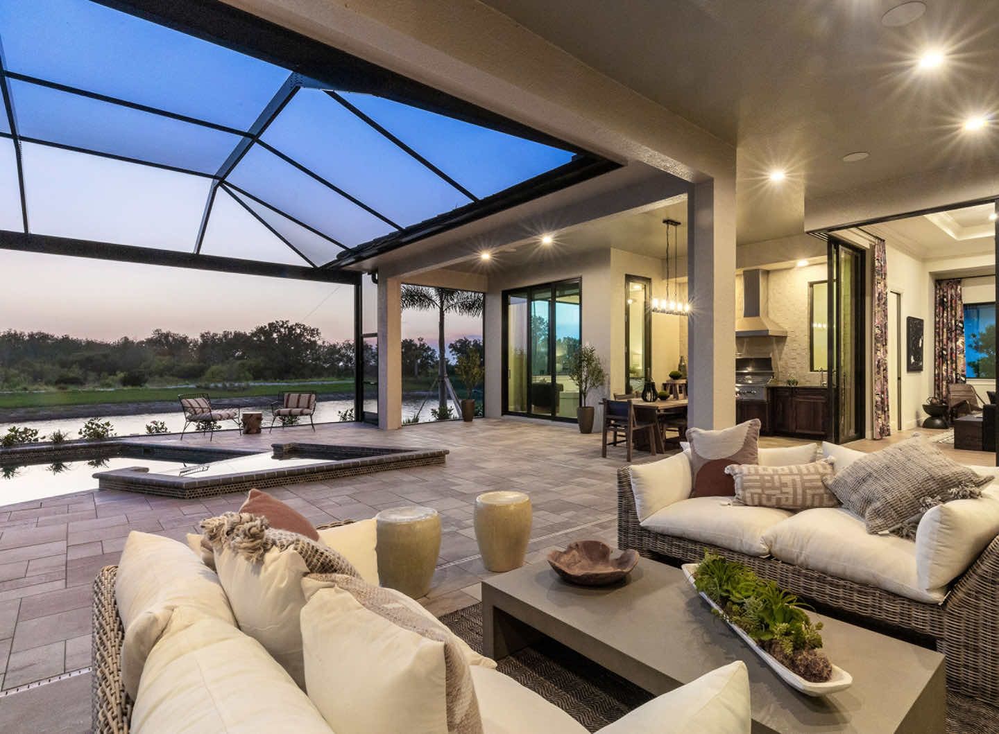 John Cannon Homes por John Cannon Homes en Sarasota-Bradenton Florida