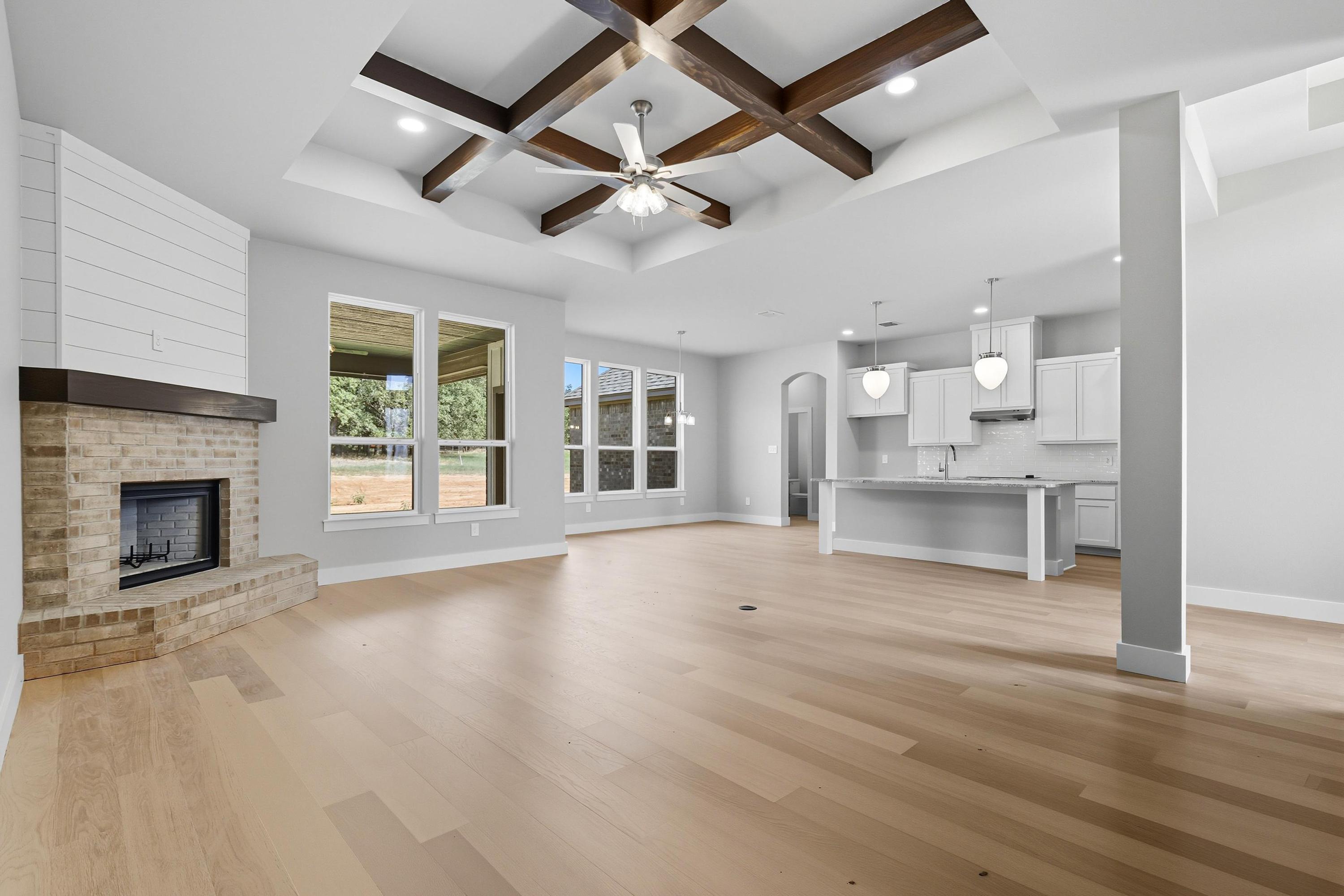 Mcbee Homes 1005 Ronnie CT - Fort Worth, TX