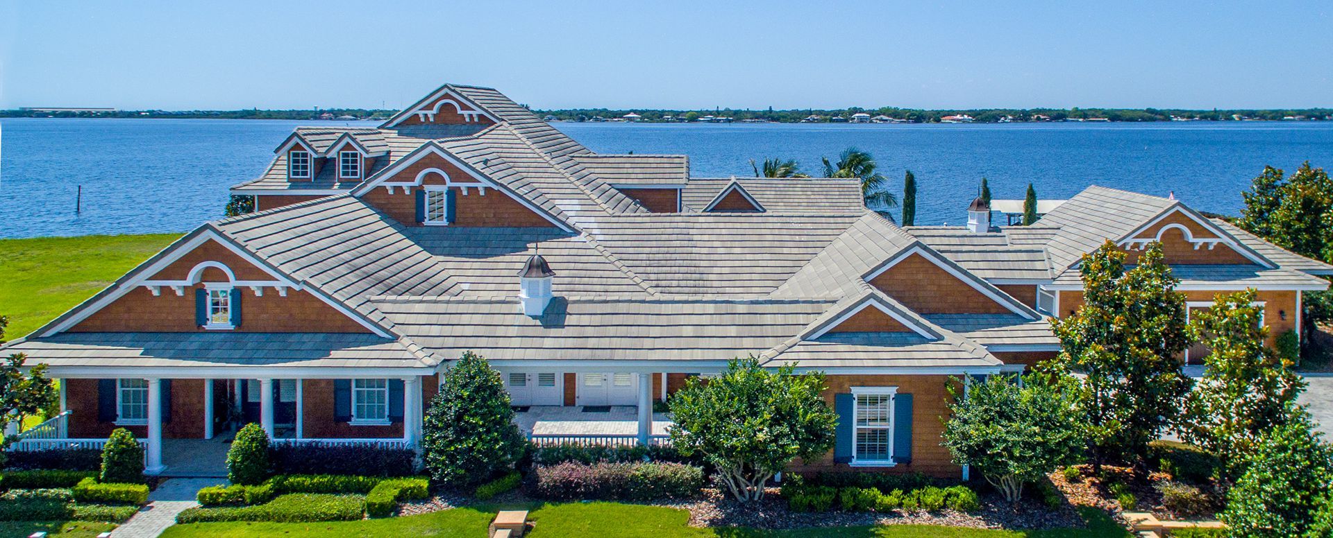 Camlin Custom Homes por Camlin Custom Homes en Sarasota-Bradenton Florida