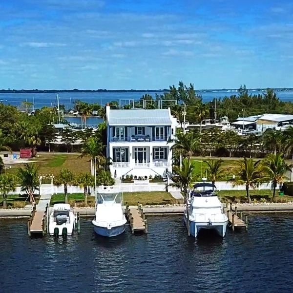 casa en Camlin Custom Homes por Camlin Custom Homes