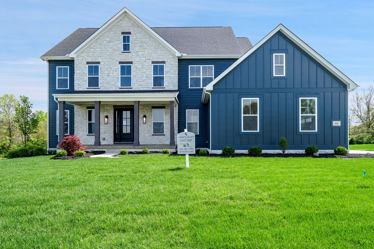 casa en Serenity at Terra Alta por Romanelli and Hughes Homes