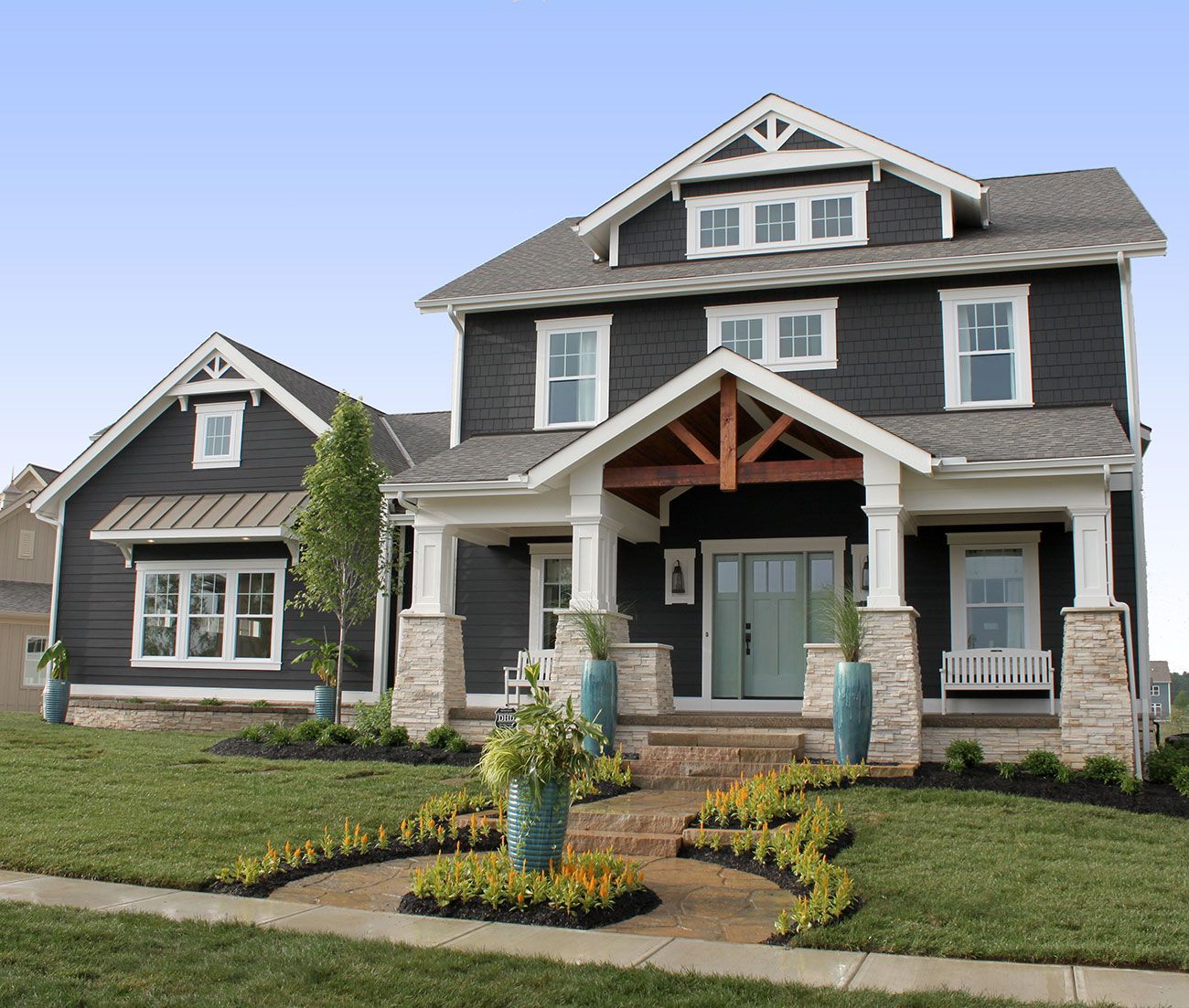 casa en Serenity at Terra Alta por Romanelli and Hughes Homes