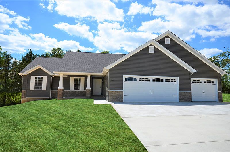 Stone Crossing por Cannon Builders en St. Louis Missouri