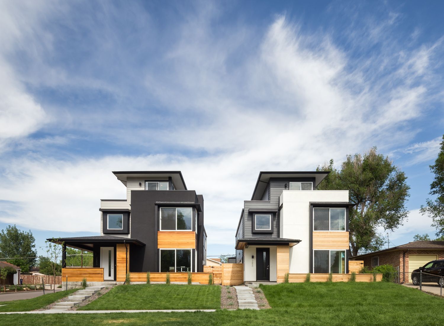 casa en 3650-3656 Adams por Dirc Homes LLC