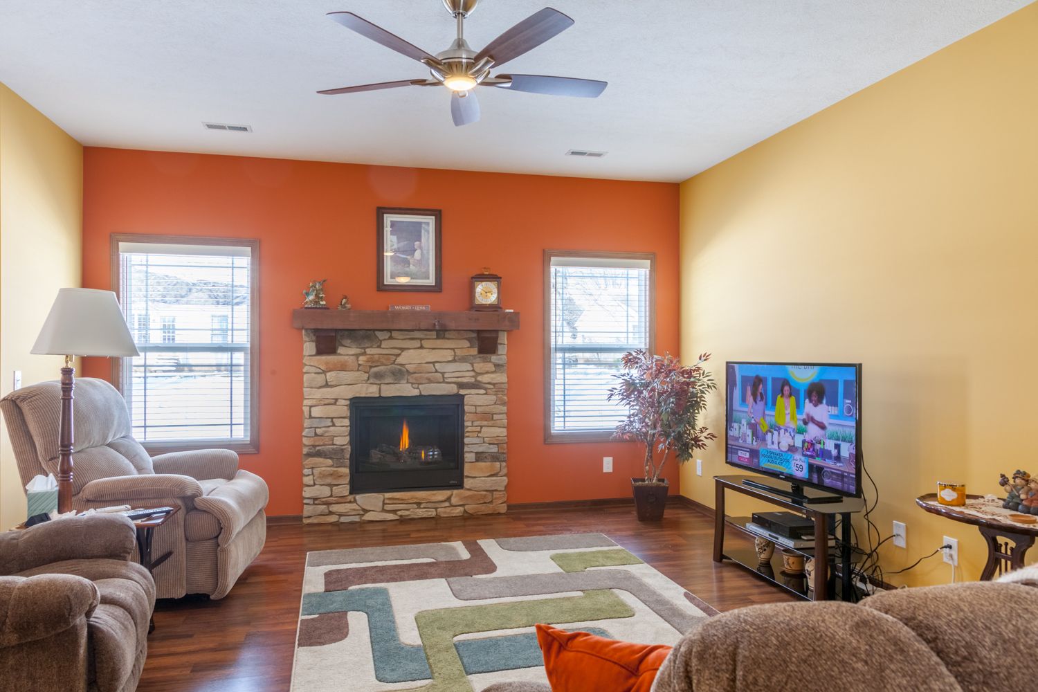 casa en Maintenance Free Living por Decor Design & Construction
