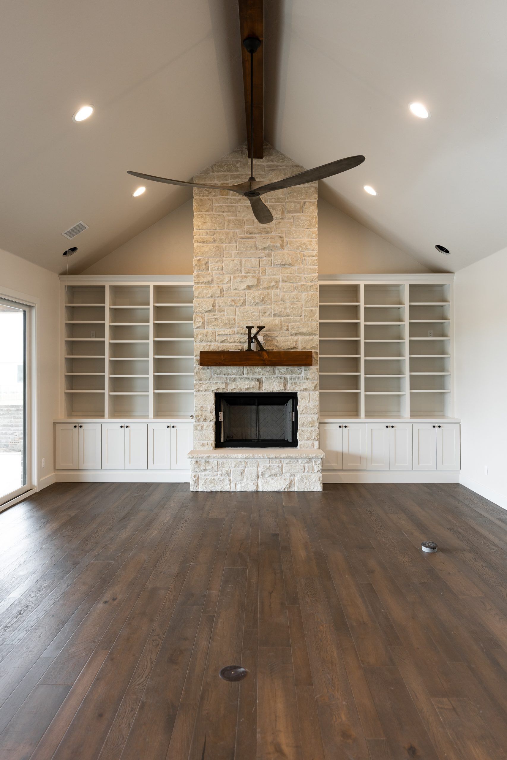 casa en JS Custom Homes, LLC por JS Custom Homes, LLC