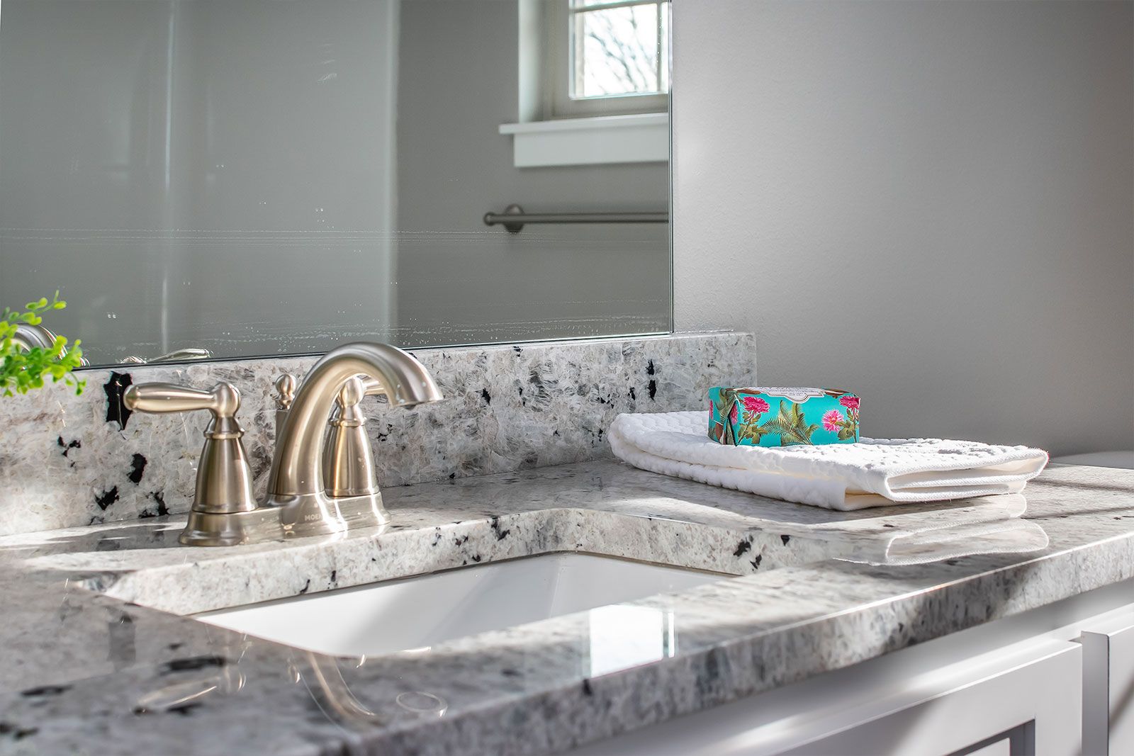 Linville Construction LLC por Linville Construction LLC en Springfield Missouri