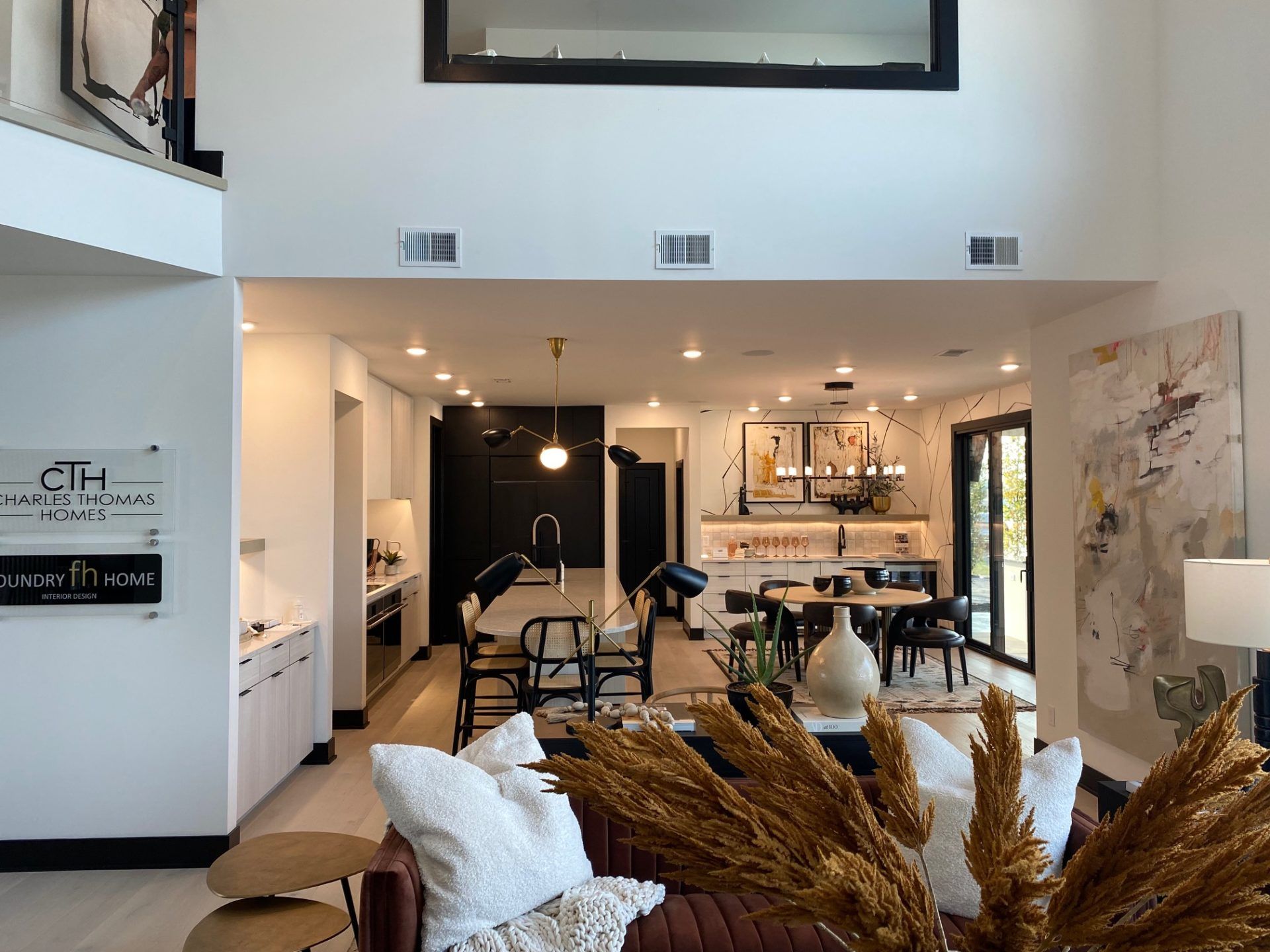 Flatwater Lake por Charles Thomas Homes en Omaha Nebraska