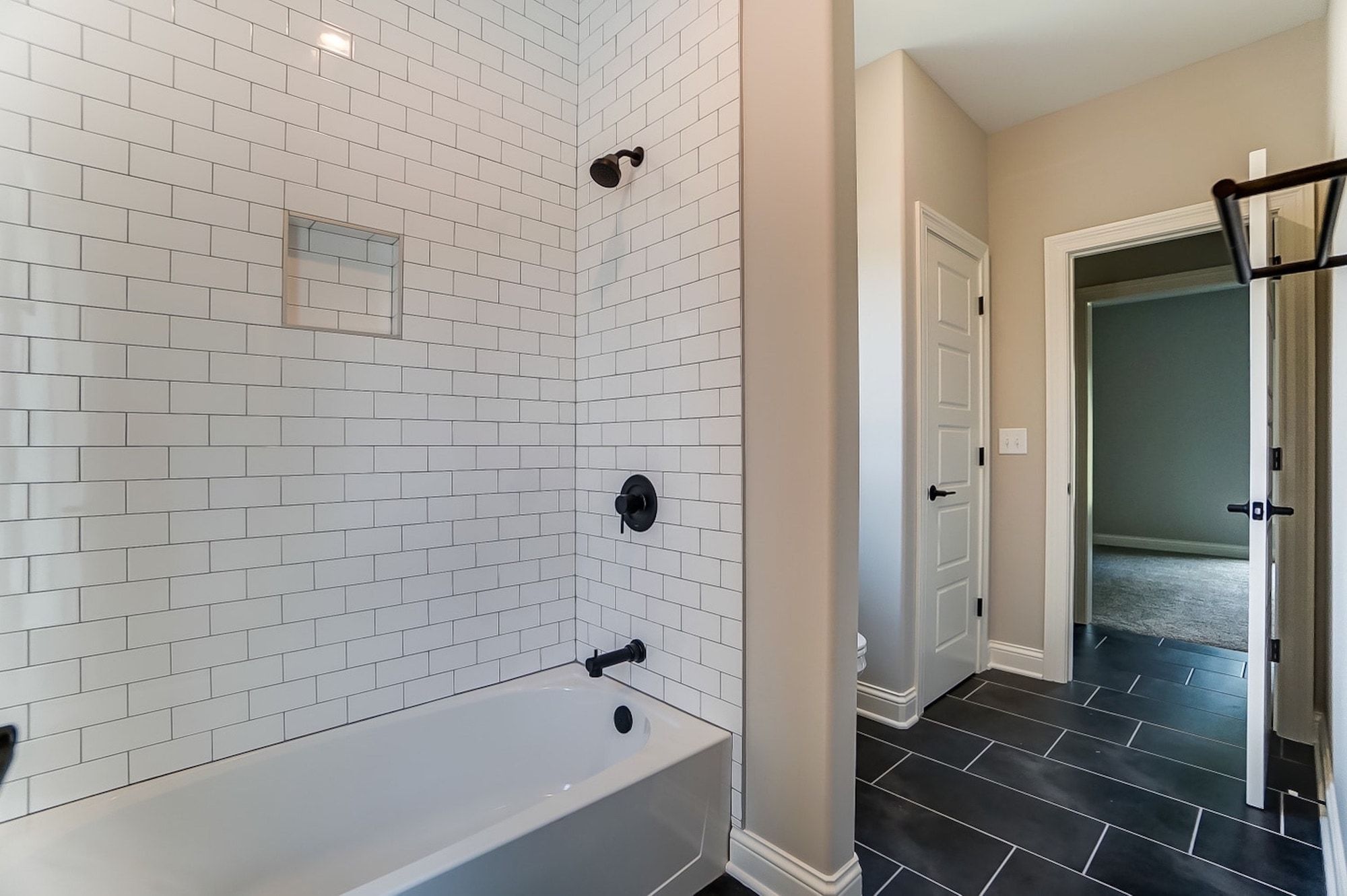 Highview Terrace por Clemens Companies en Dayton-Springfield Ohio