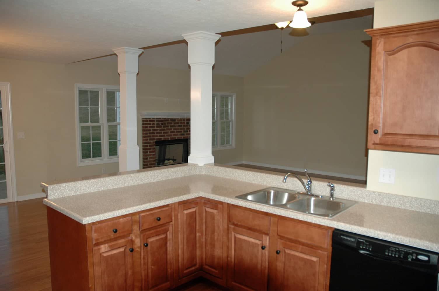 casa en East Pointe Estates por Keesling Realty & Construction