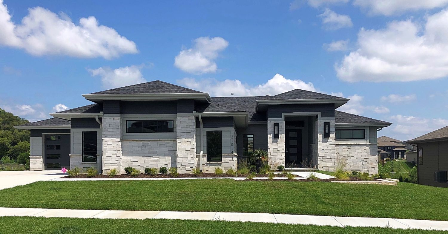 casa en Serenity Estates por Nathan Homes LLC