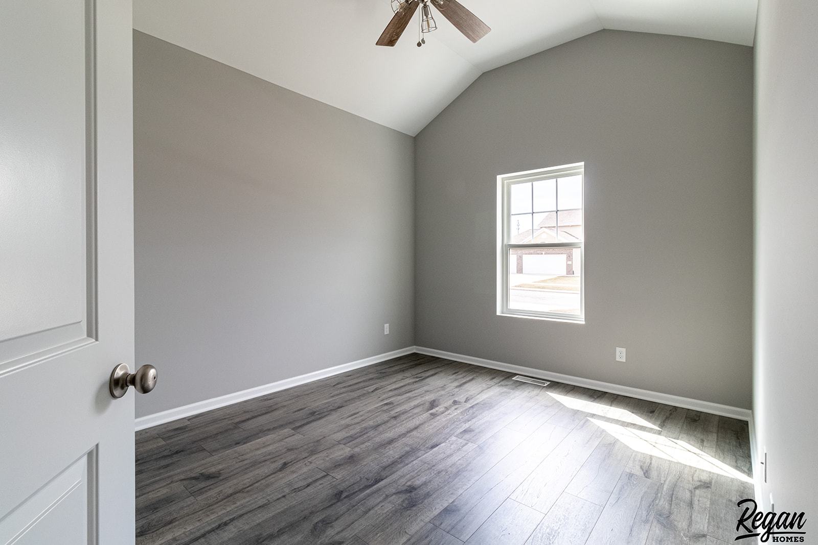casa en Regan Homes por Regan Homes
