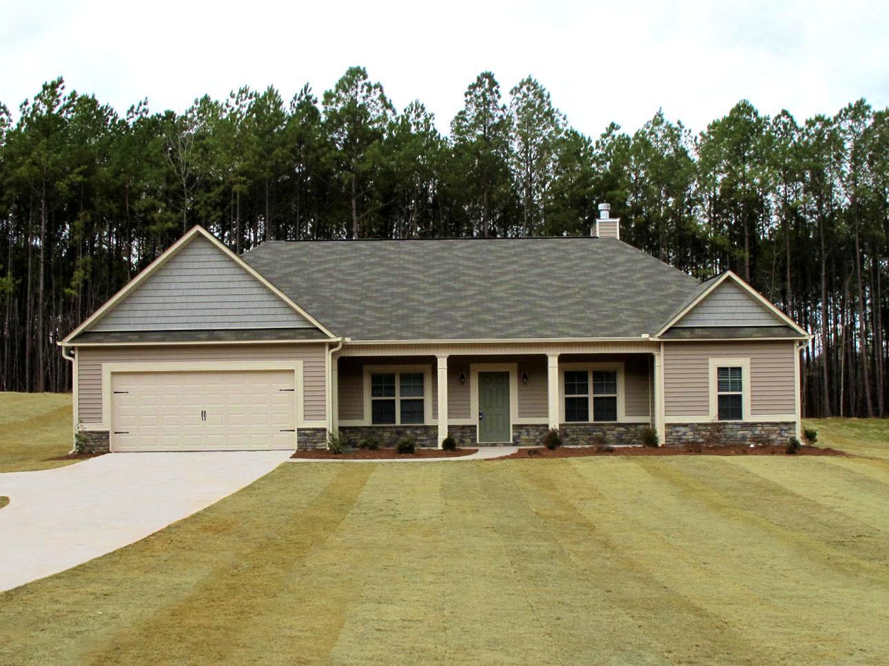 The Crabapple Floor Plan - Lakemont: Lagrange, Georgia - Danric Homes
