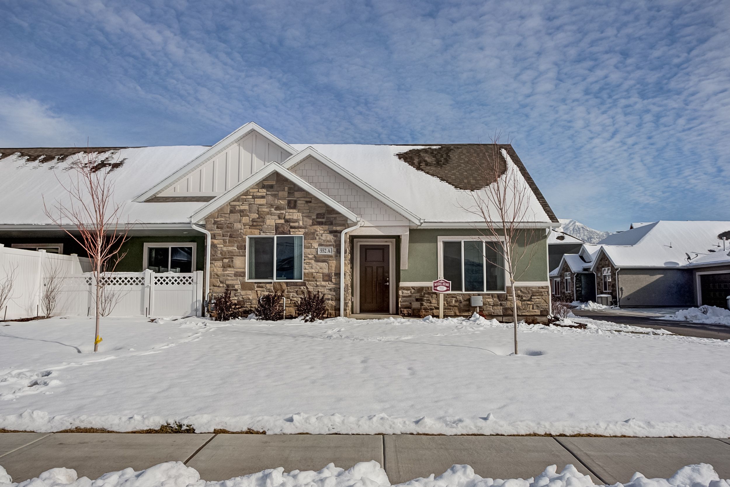 The Villas At Waters Edge por Leisure Villas en Provo-Orem Utah