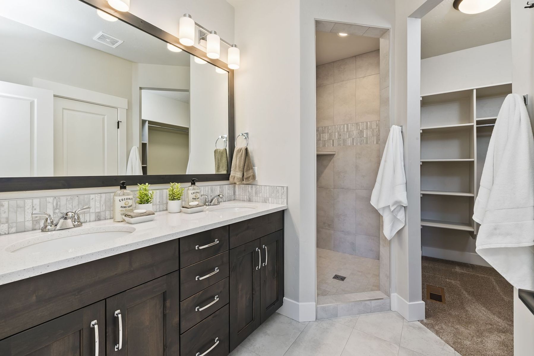 casa en Bellemeade por Venta Homes