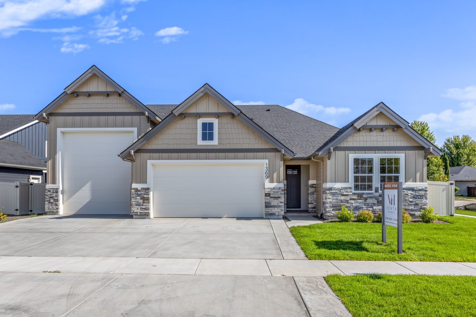 casa en Kingswood Estates por Venta Homes