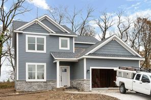 Lot 422