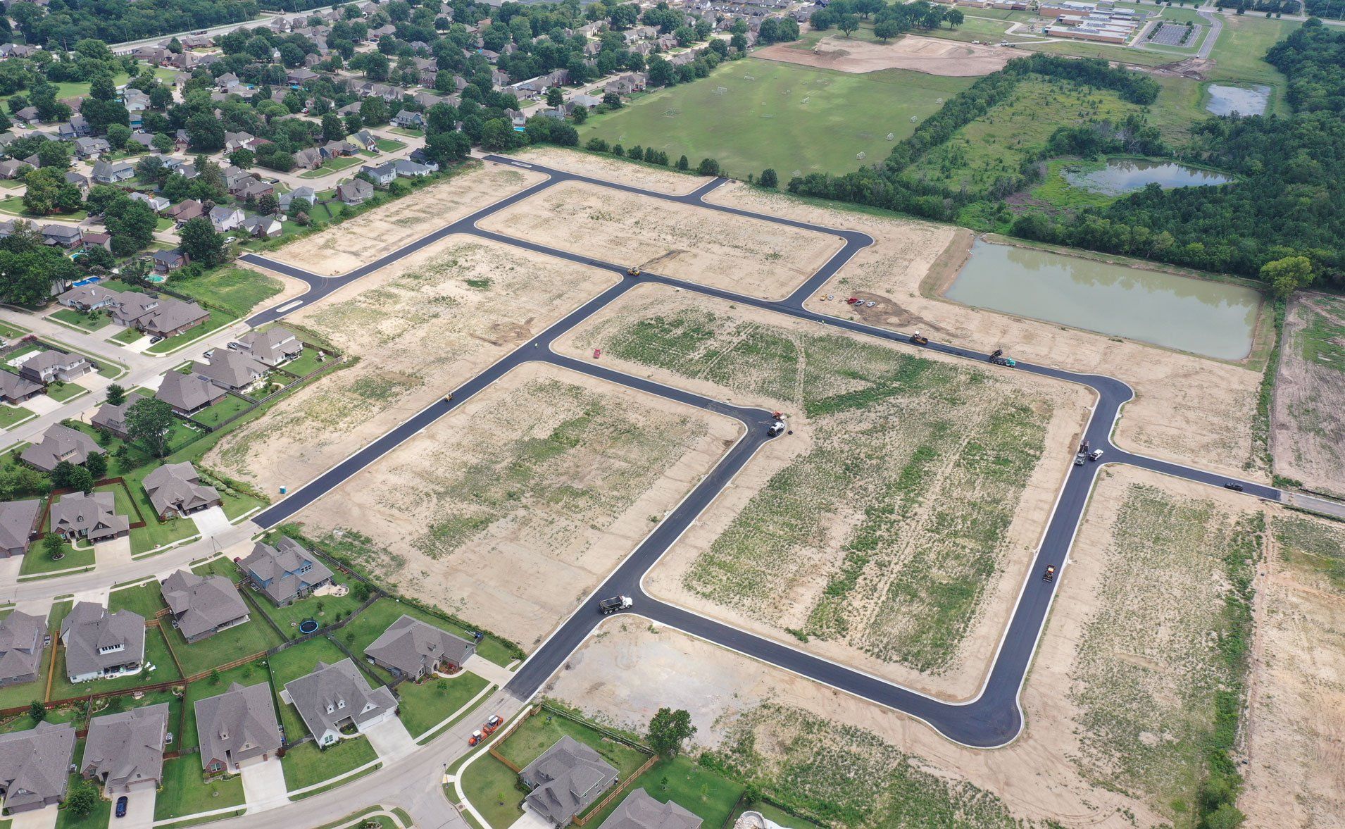 casa en The Village At Southern Trails II por Executive Homes, LLC