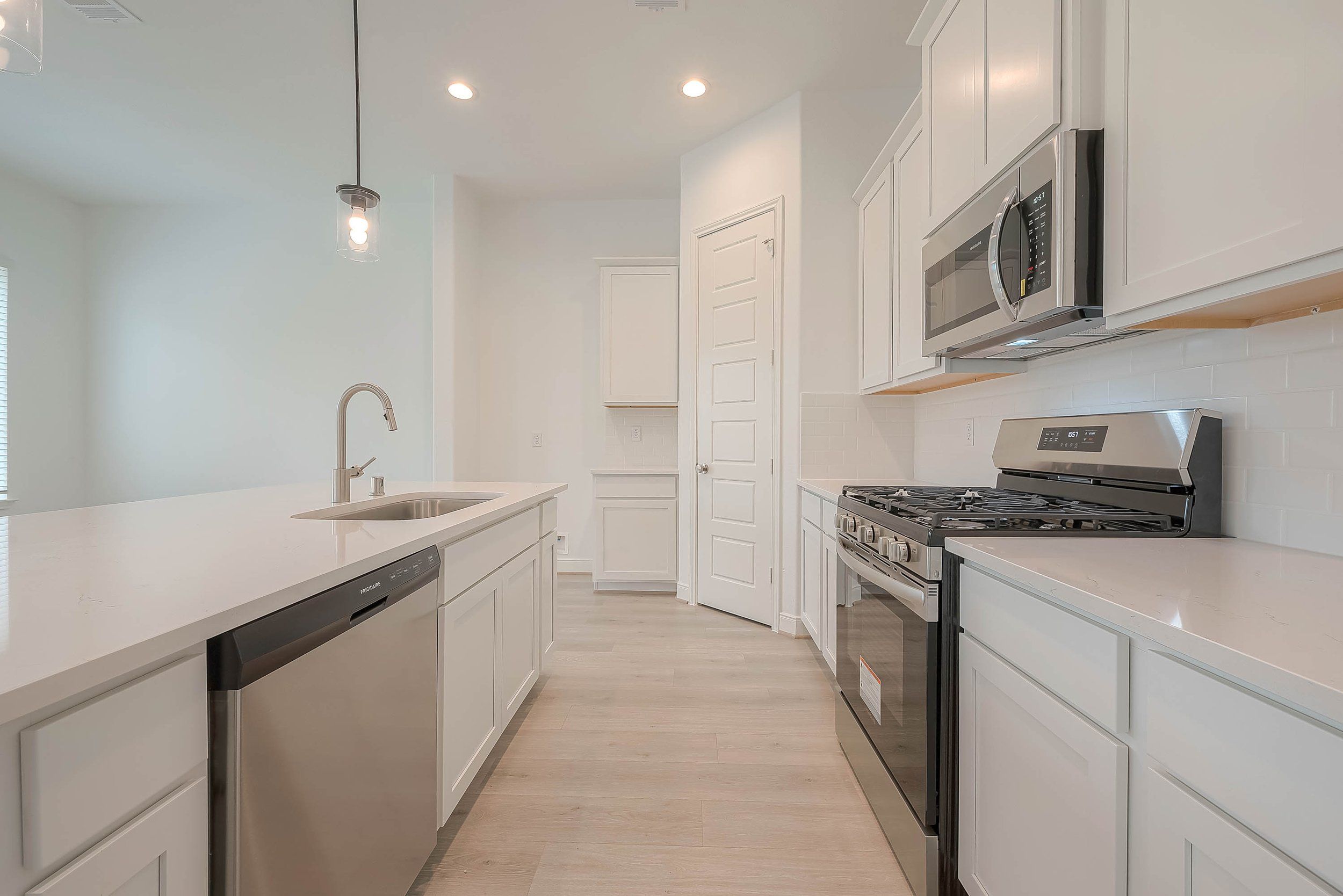 casa en Regents Court por Colina Homes