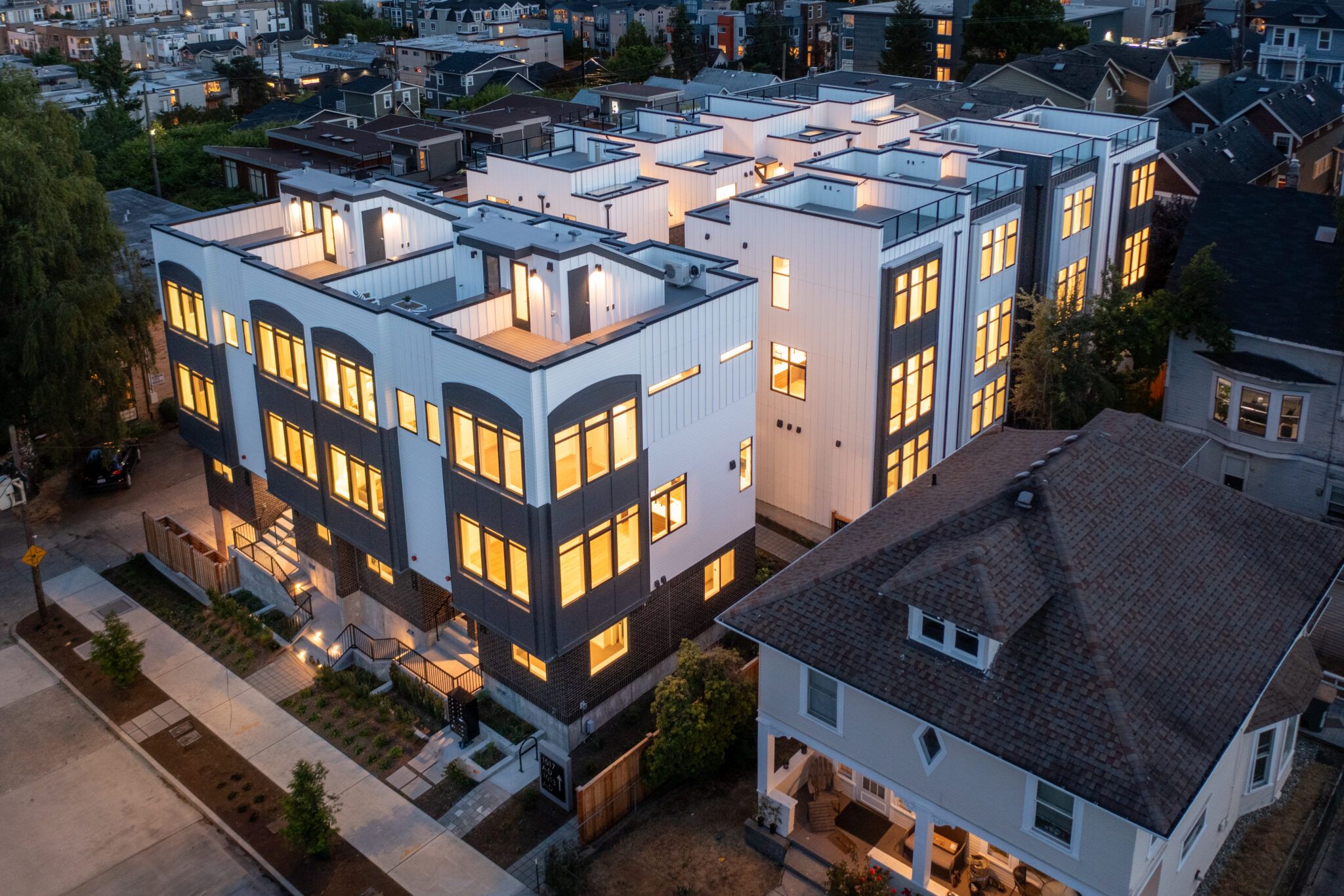 Queen Anne (6th) - Seattle, WA