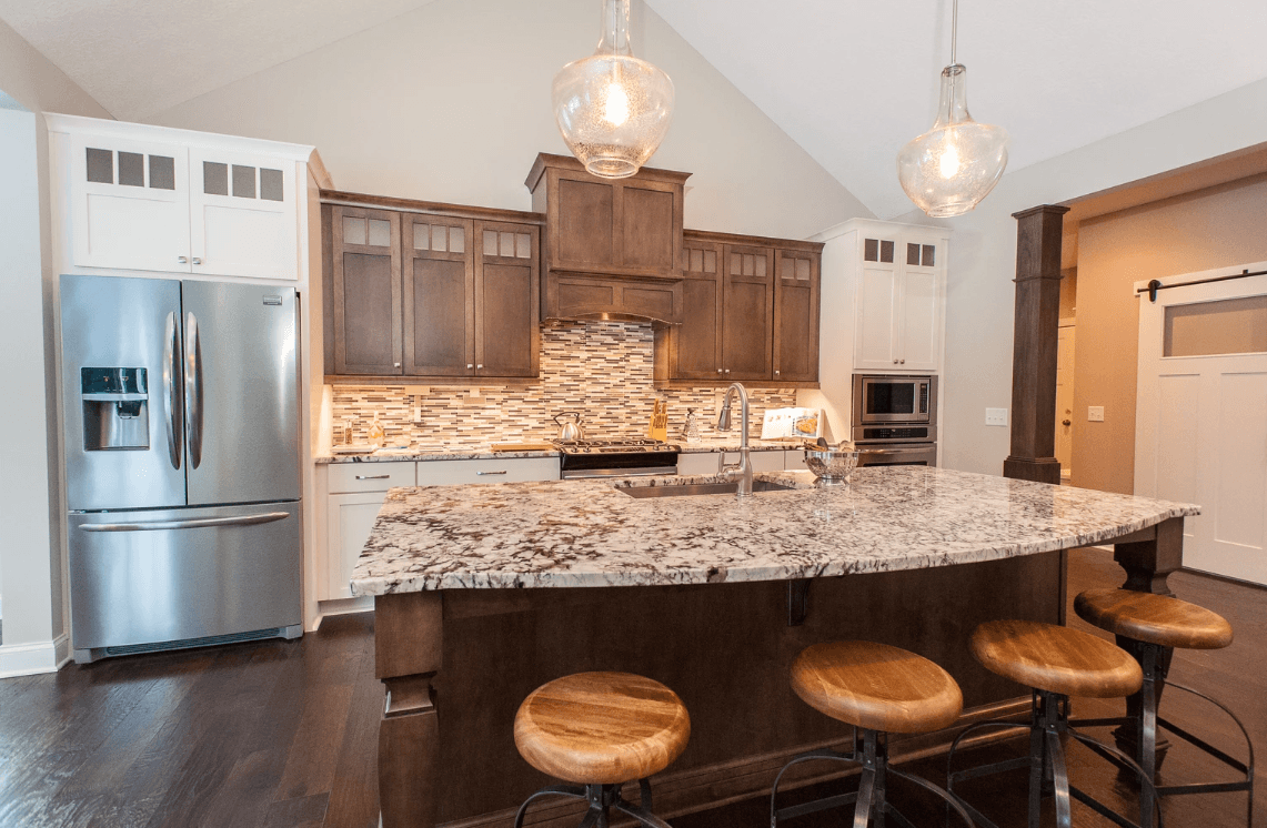 casa en Artisan Building & Design, LLC. por Artisan Building & Design, LLC.