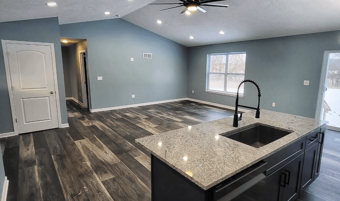 casa en Lavish Builders, LLC por Lavish Builders, LLC