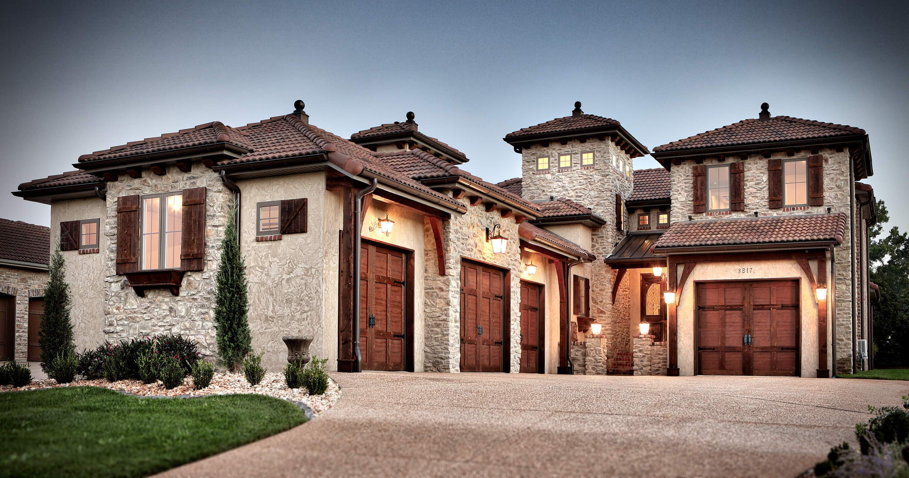 casa en Old World Companies por Old World Companies