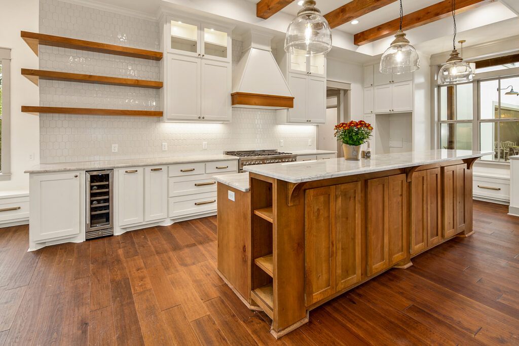 Pitman Custom Homes por Pitman Custom Homes en Bryan-College Station Texas
