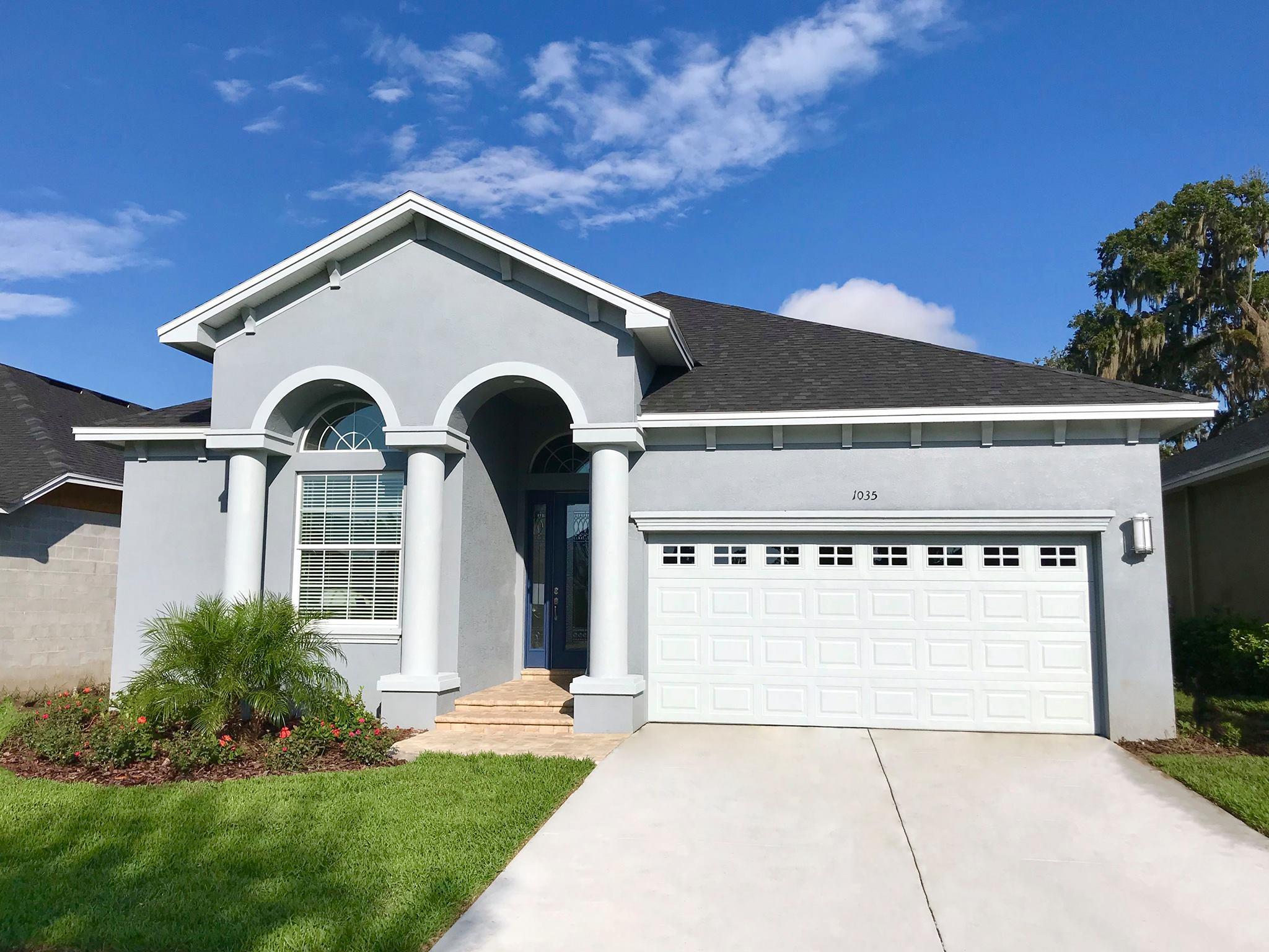 casa en R Nunez Homes LLC. por R Nunez Homes LLC.