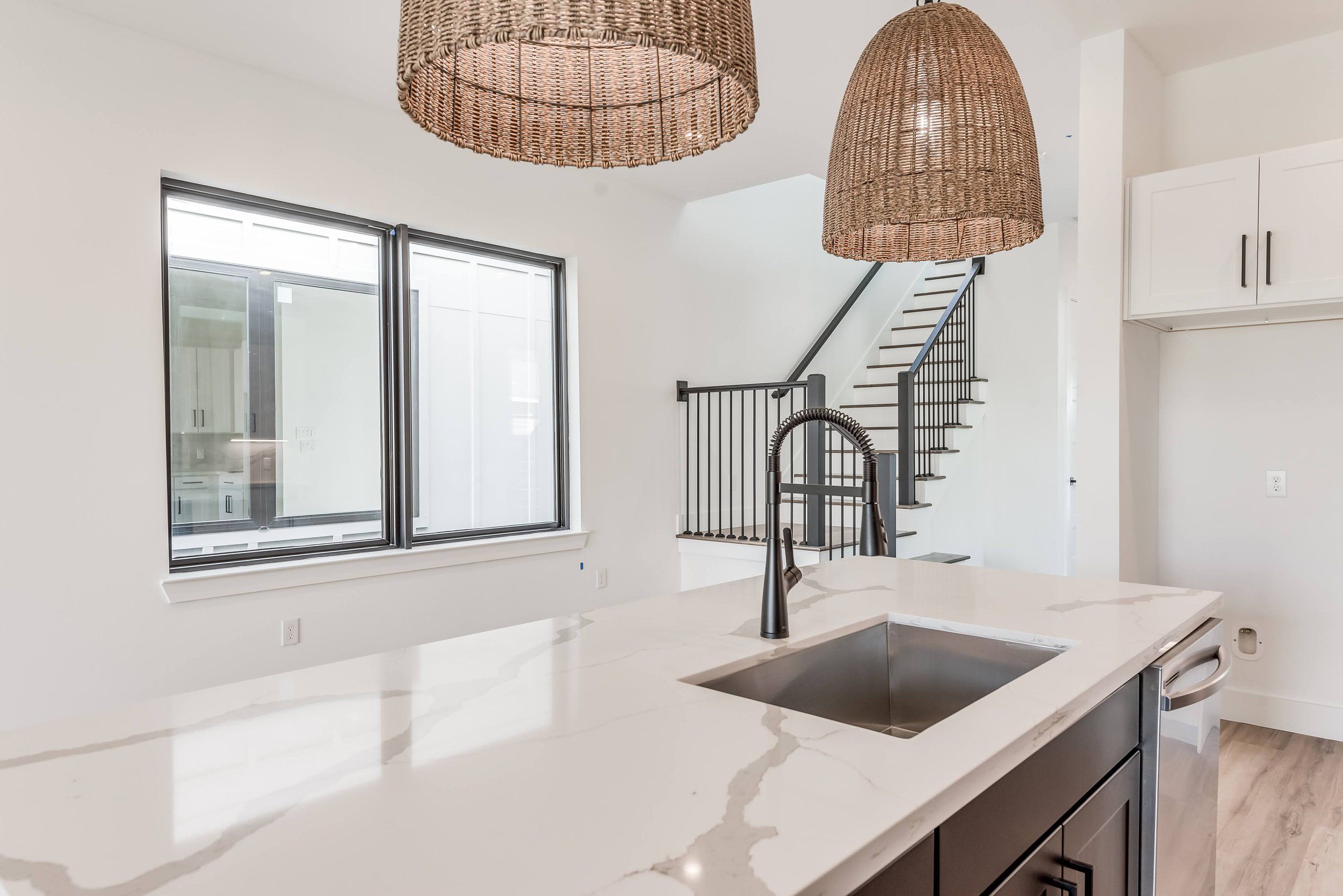 Modern Farmhouses por Owais Developments en Houston Texas