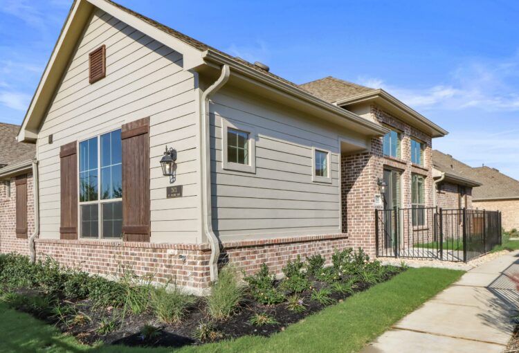 Mira Lagos Villas - Grand Prairie, TX
