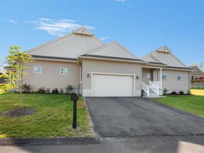 Blackburne Homes por Rieger Homes, Inc. en Orange County New York