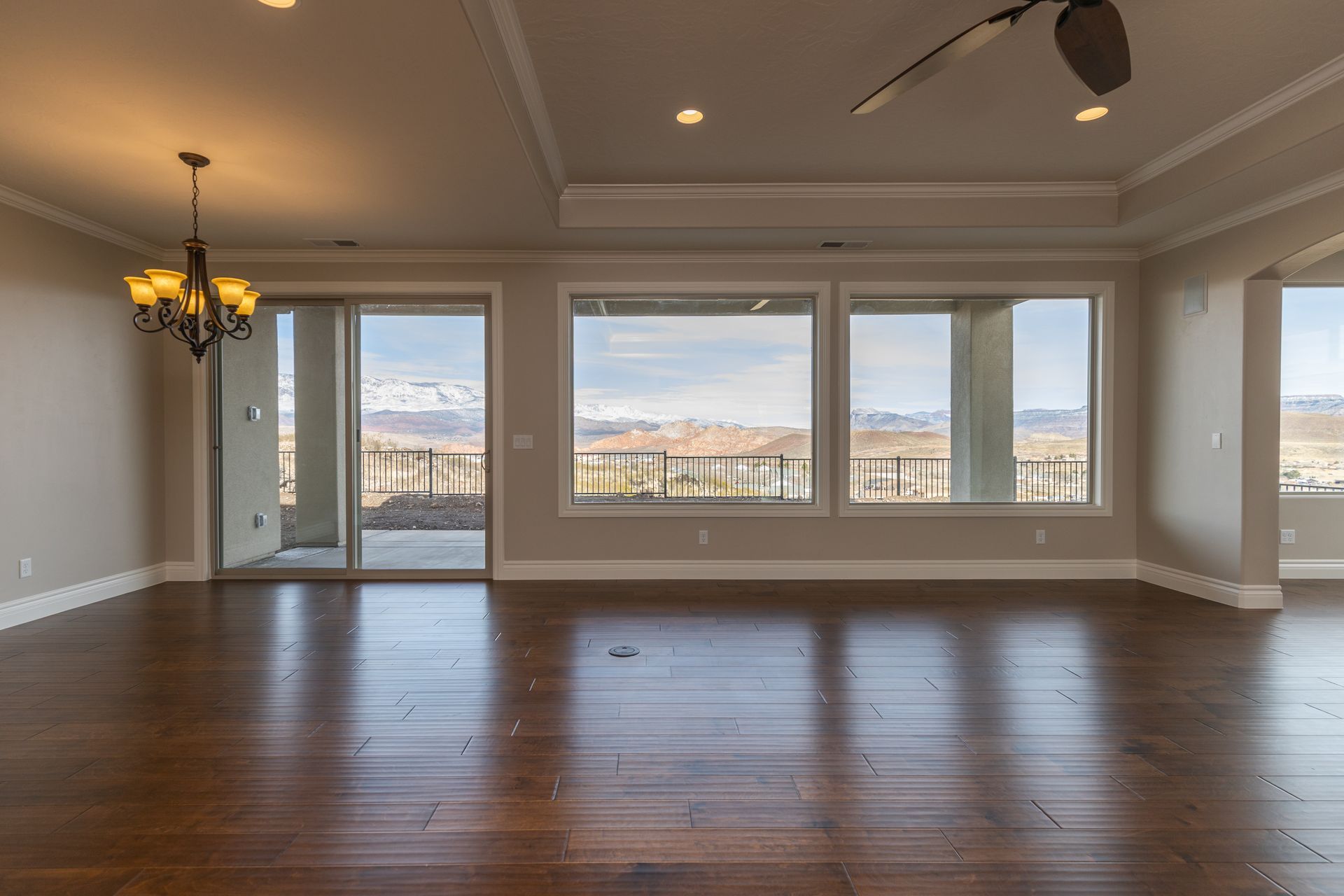 Lava Knolls por Interstate Homes en St. George Utah
