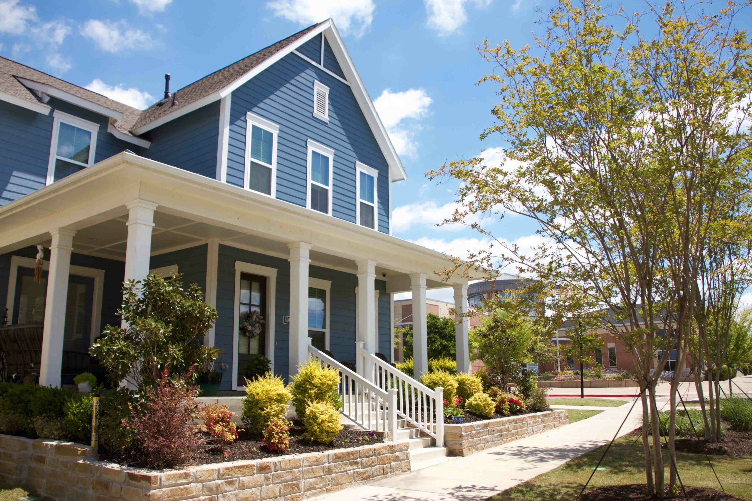 casa en Hometown por Arcadia Realty Corp