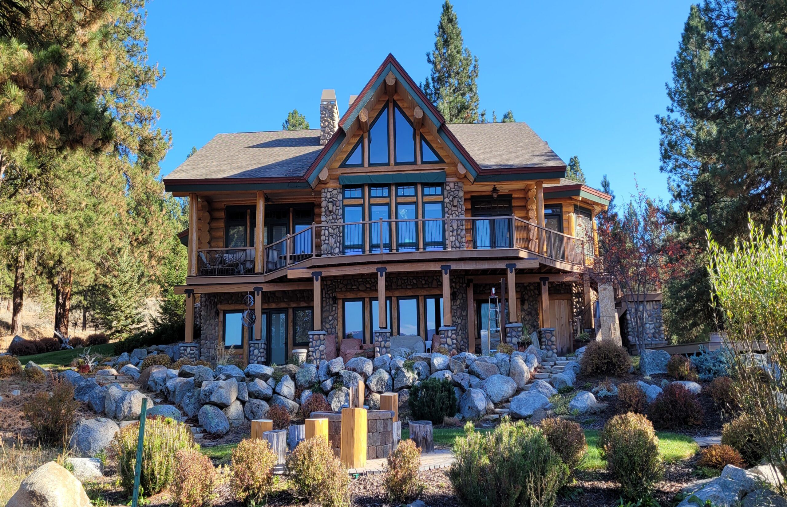 Paradise Mountain Log Homes por Paradise Mountain Log Homes en Yakima Washington
