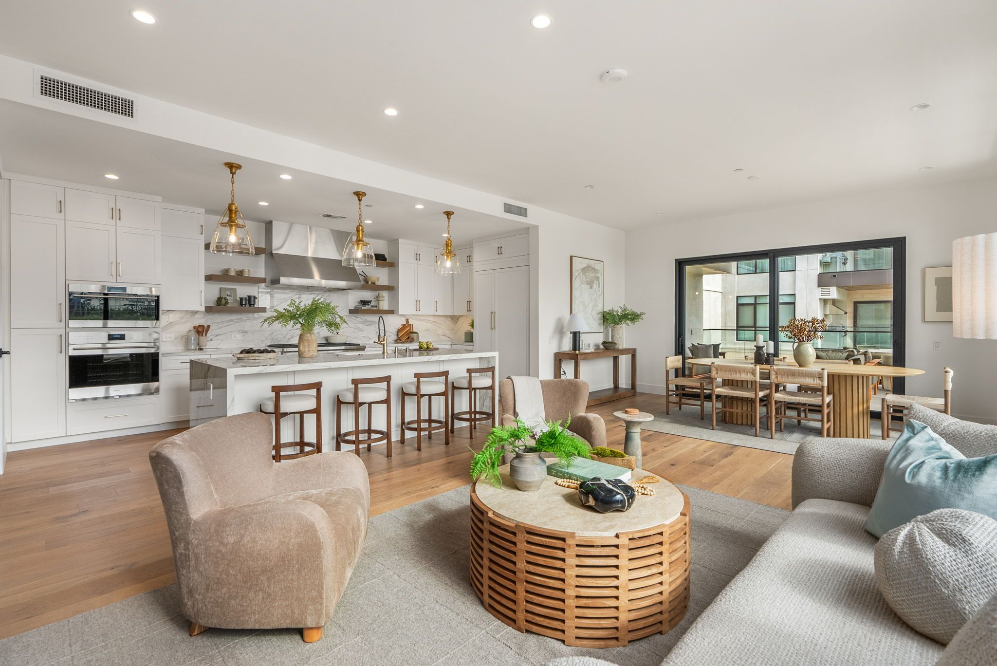 casa en Parkhouse Residences Newport Beach por Shopoff Realty Investments