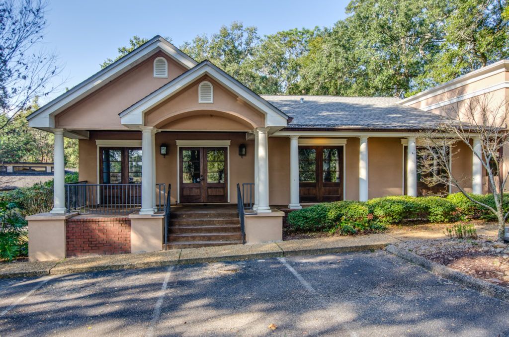 Bontrager Builders Group por Bontrager Builders Group en Pensacola Florida