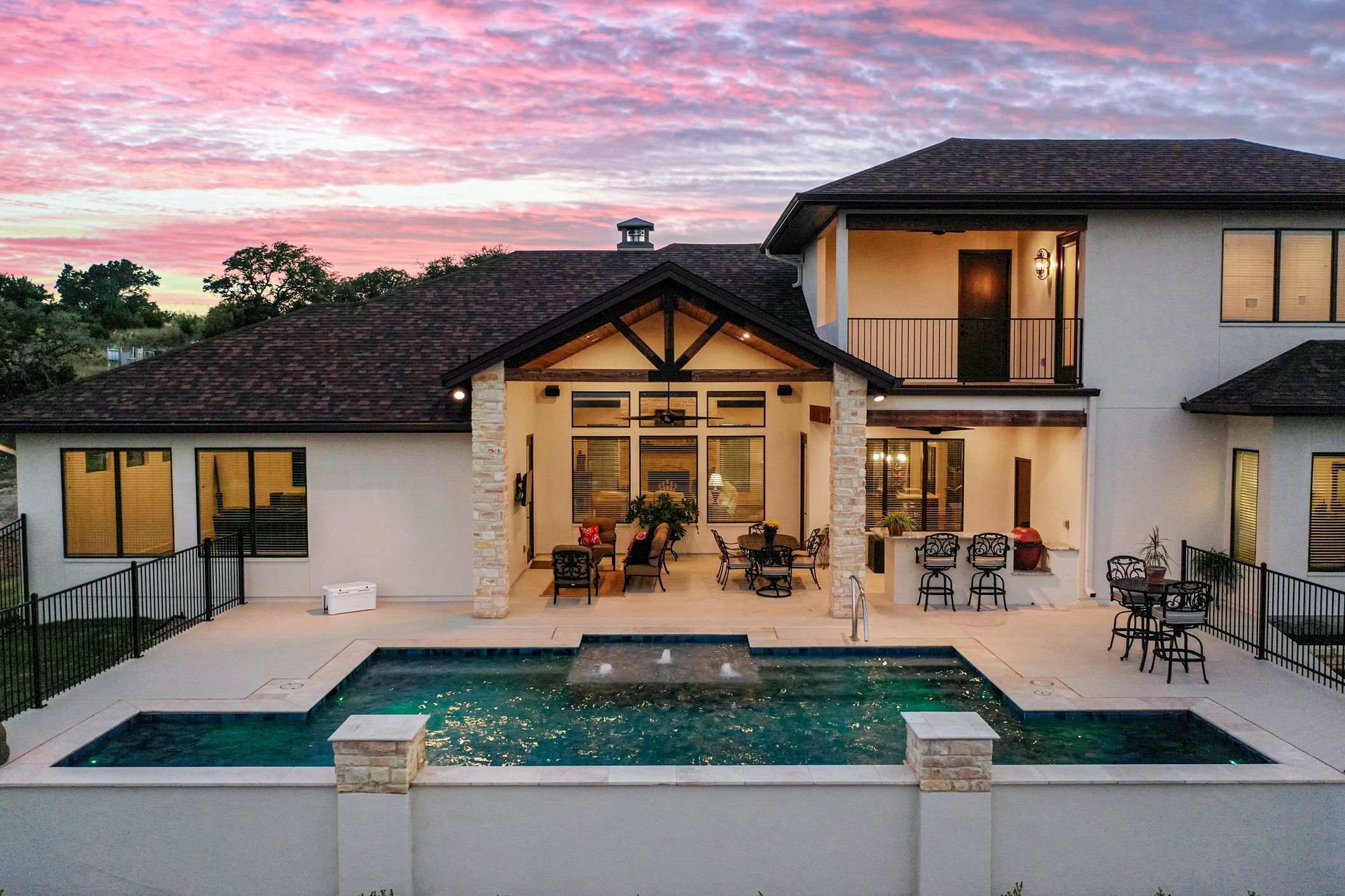 Brady Colt Custom Homes por Brady Colt Custom Homes en San Antonio Texas