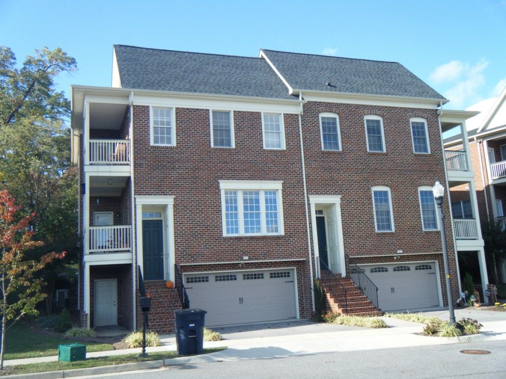 casa en Colonial Green Roanoke por Progress Street Builders