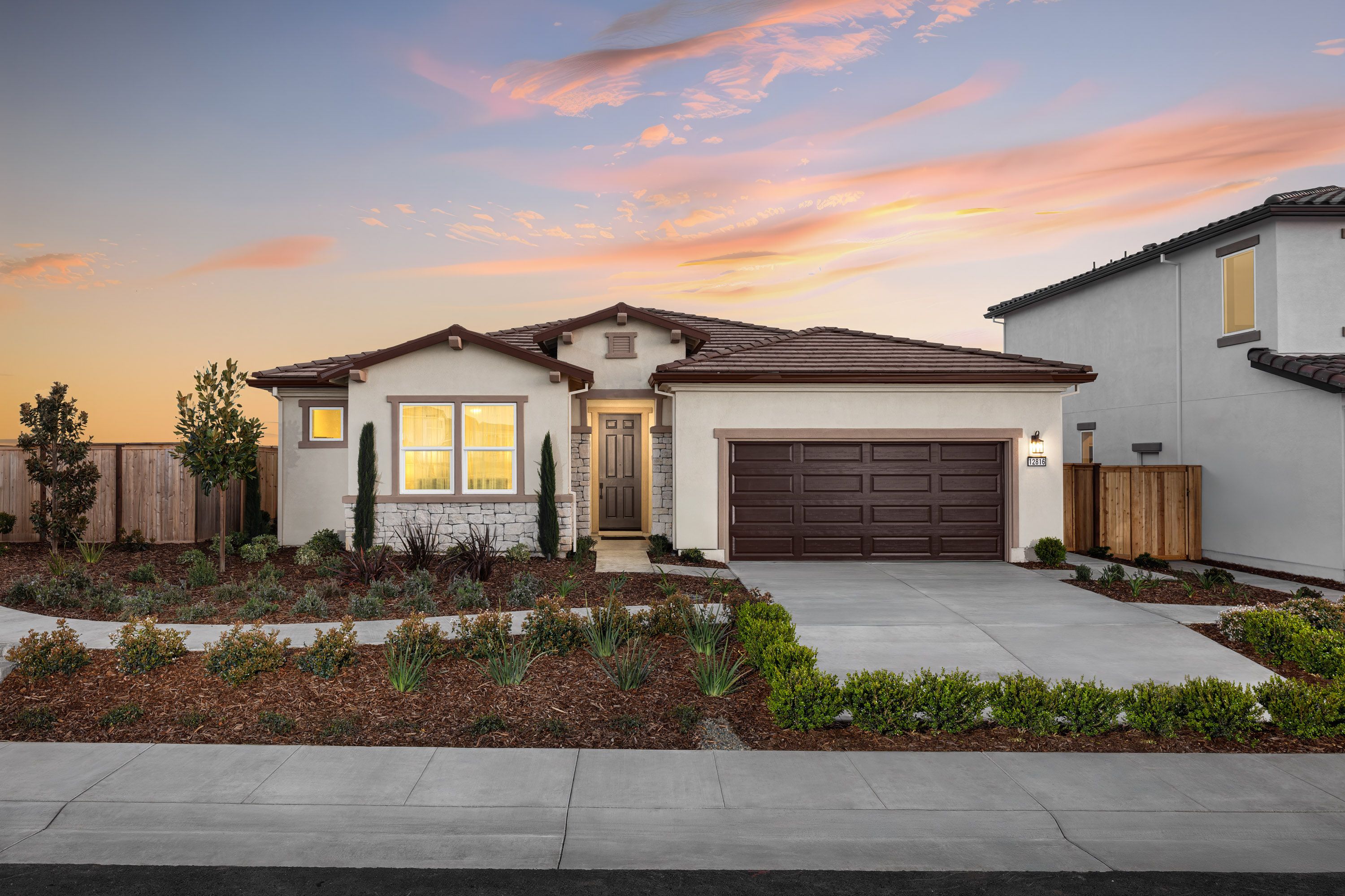 12820 Castaic Lake Way. Rancho Cordova, CA 95742