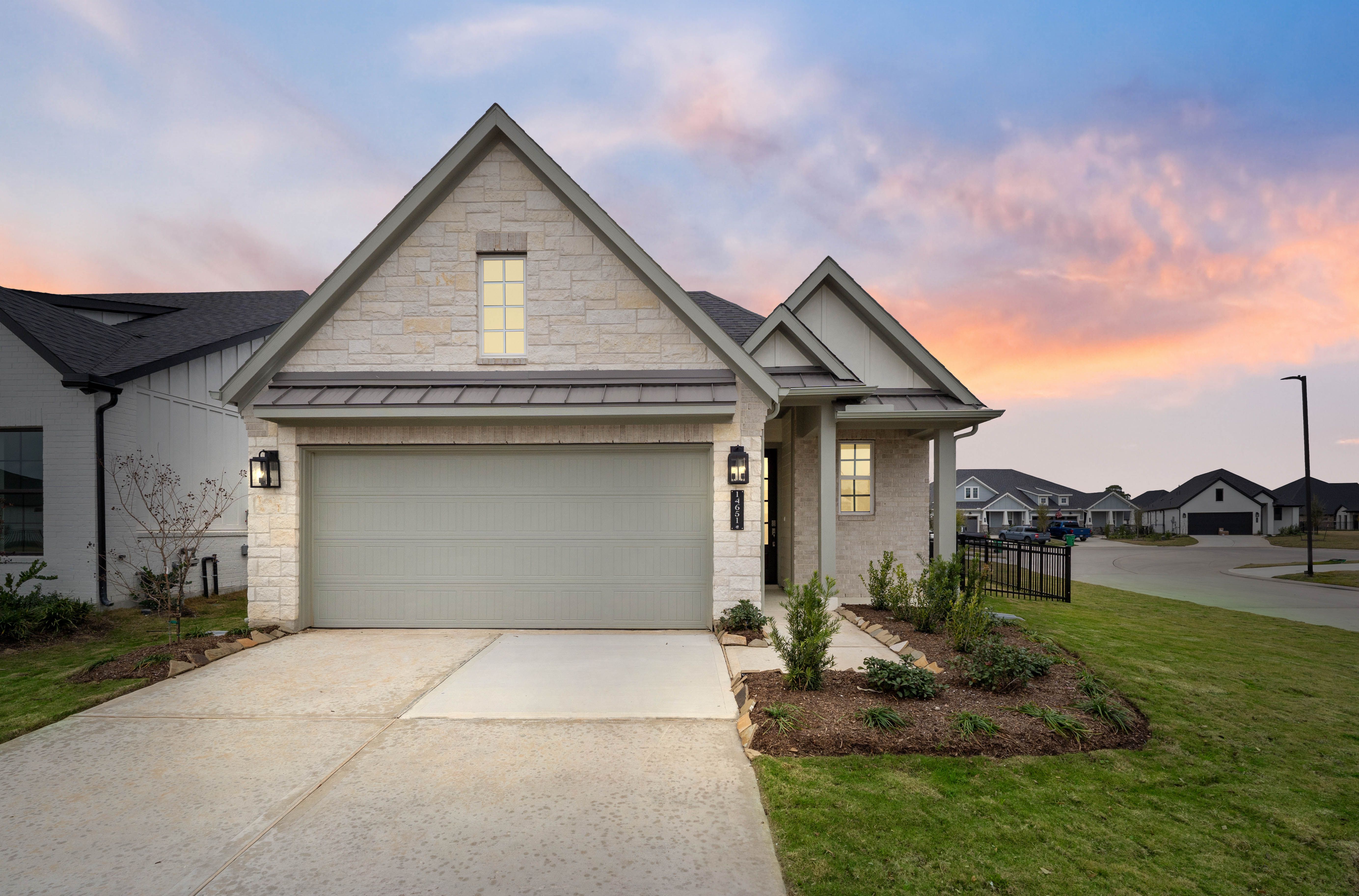 Cambridge - Gatherings at Chambers Creek - Signature Collection: Willis, Texas - Beazer Homes